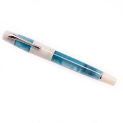 Opus 88 : KOLORO BLUE AND WHITE